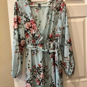 Beautiful floral SHEIN dress for woman.size XL